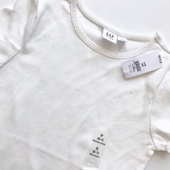 Gapkids NWT off white short sleeve shirt S(6-7Y) - Picture 2 of 4